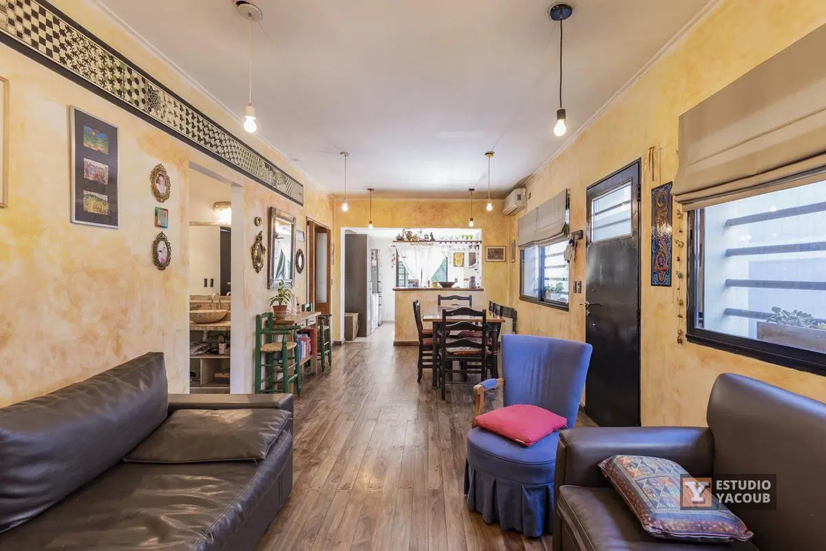 Casa venta - 4 dormitorios 2 baños - cocheras - pileta - 150Mts2 - Tolosa, La Plata 4
