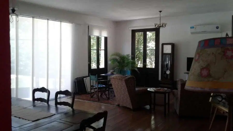 Casa en venta - 4 Dormitorios 6 Baños - 900Mts2 - Luján 3