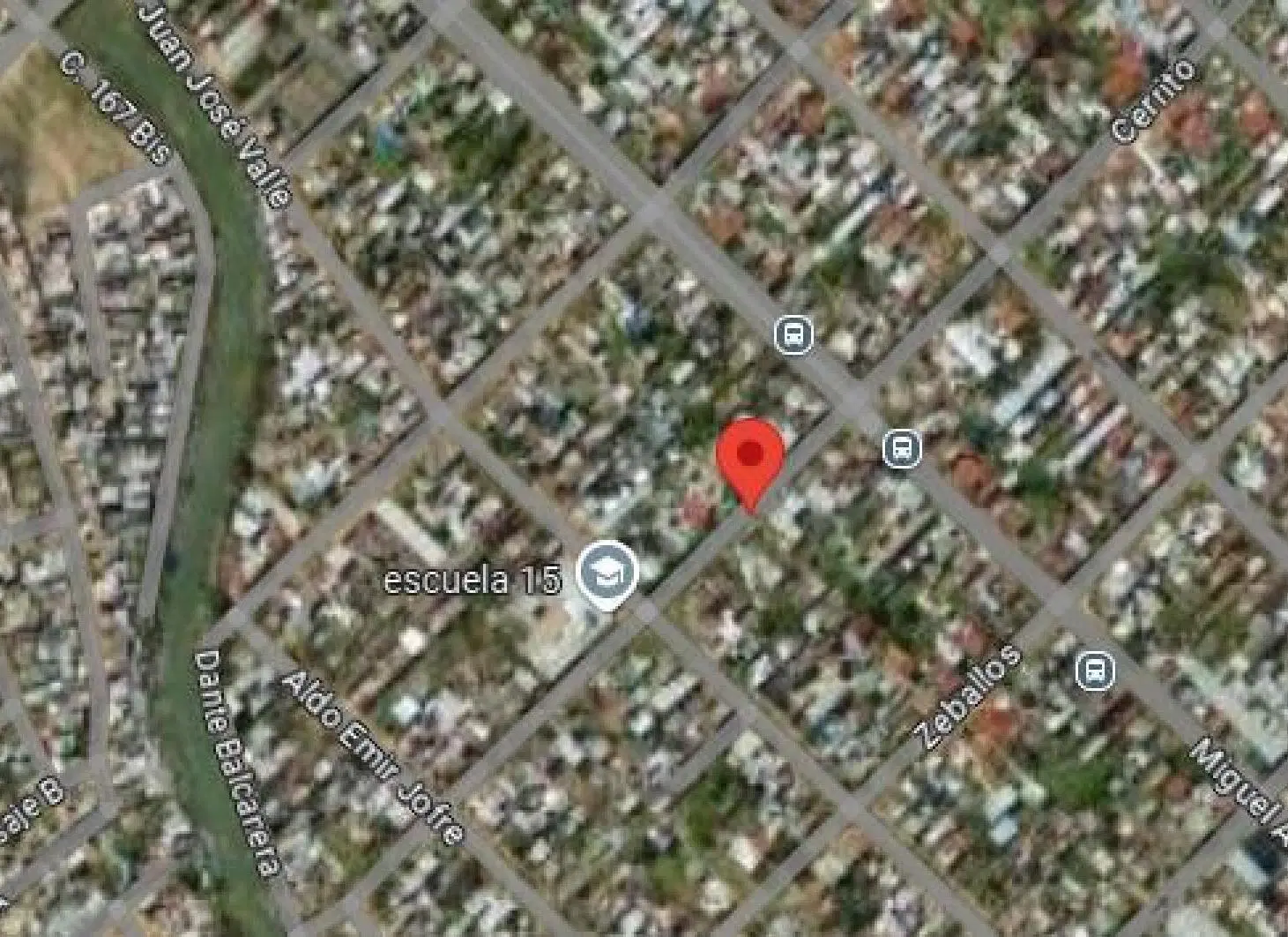 Casa en venta - 3 Dormitorios 2 Baños 4 Cocheras - 500Mts2 - Bernal Oeste 4