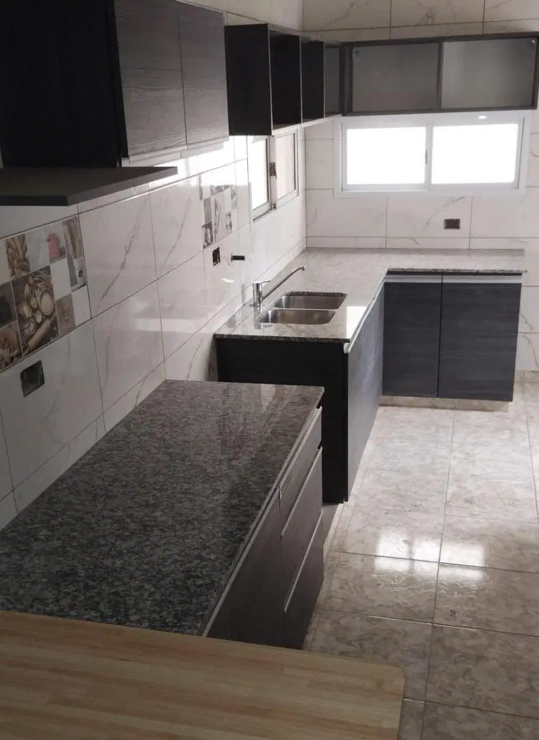 Casa en venta - 2 Dormitorios 1 Baño - Cochera - 330Mts2 - Lincoln 4