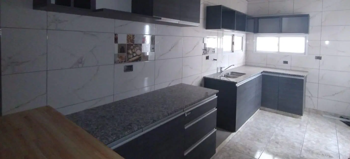 Casa en venta - 2 Dormitorios 1 Baño - Cochera - 330Mts2 - Lincoln 3