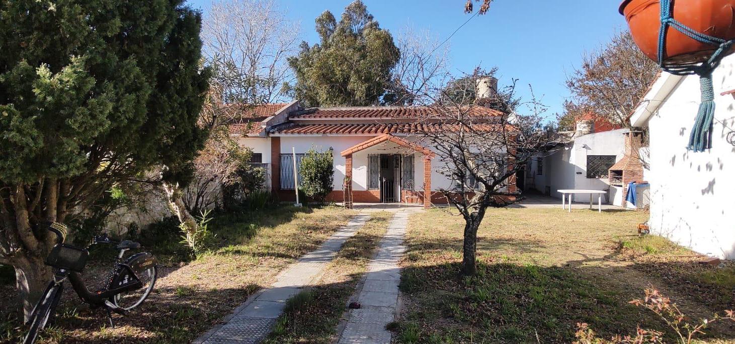 Casas en venta - 3 Dormitorios 2 Baños - 560Mts2 - Santa Teresita
