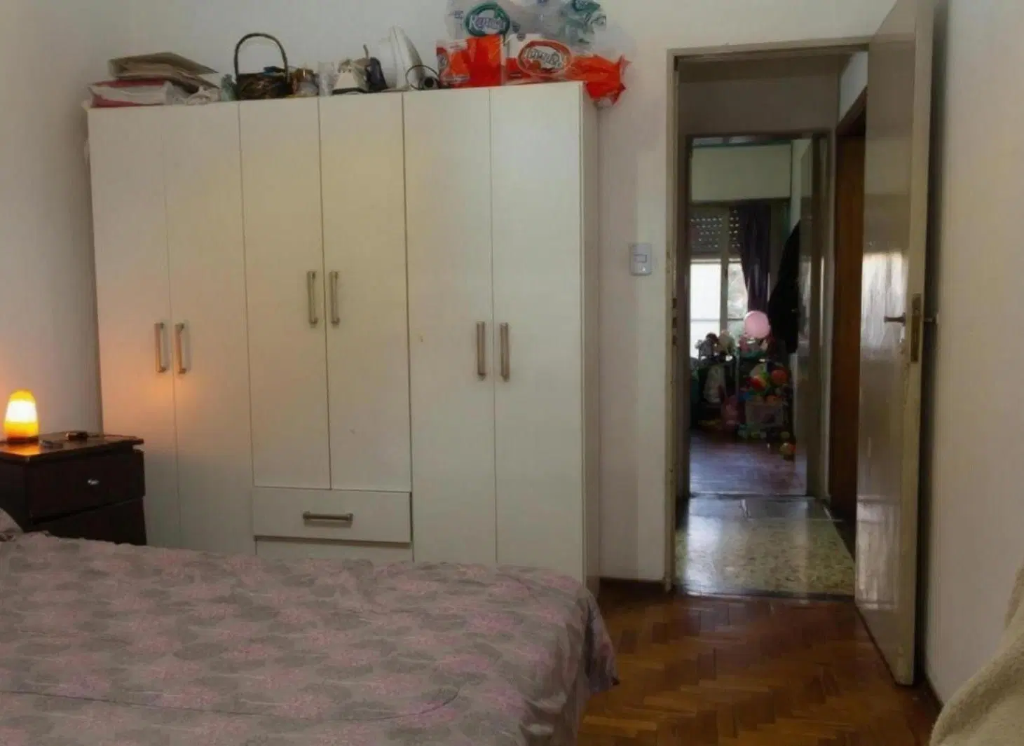 Casa multifamiliar en venta - 2 Dormitorios 1 Baño - Caseros 5