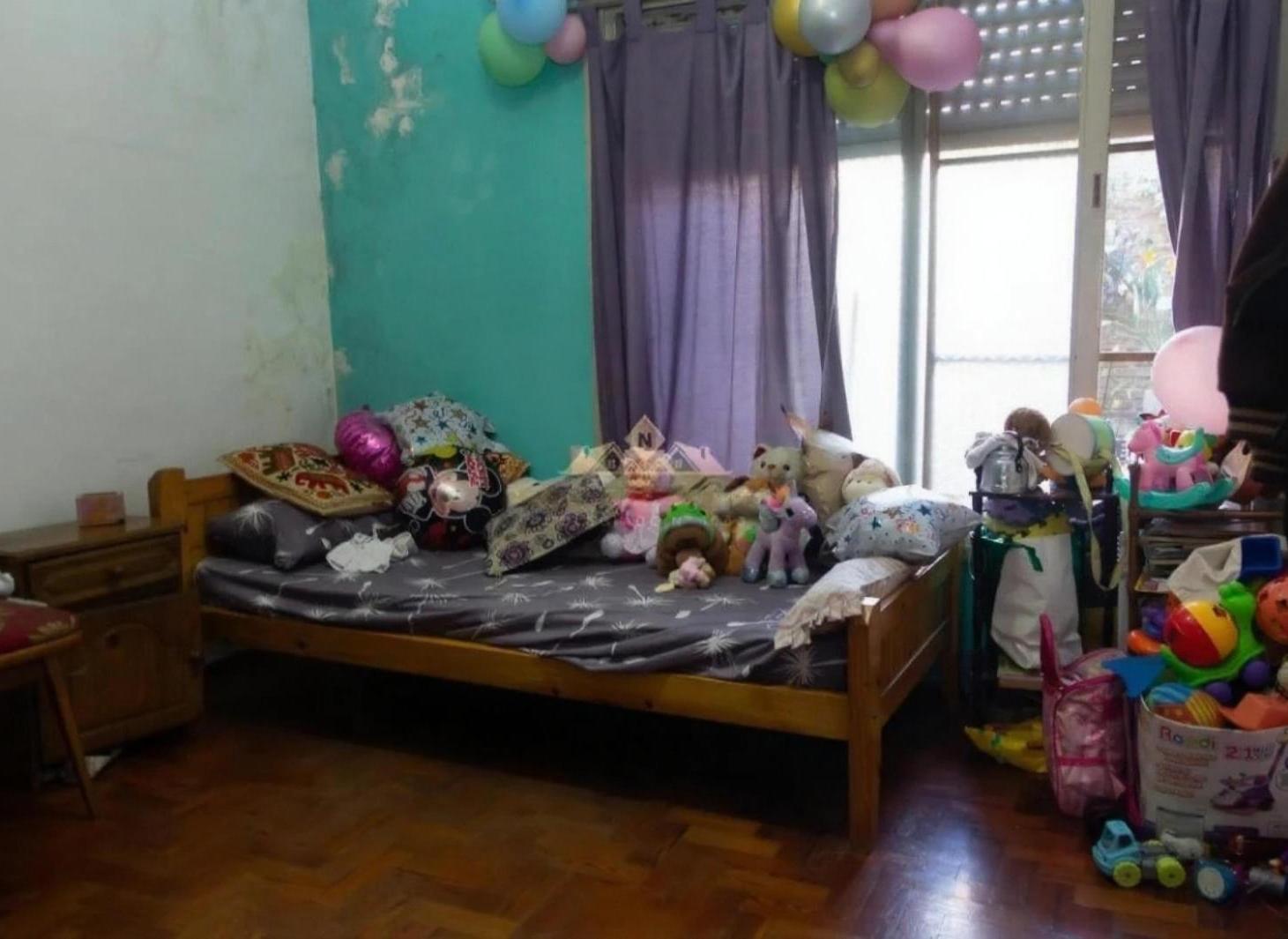 Casa multifamiliar en venta - 2 Dormitorios 1 Baño - Caseros