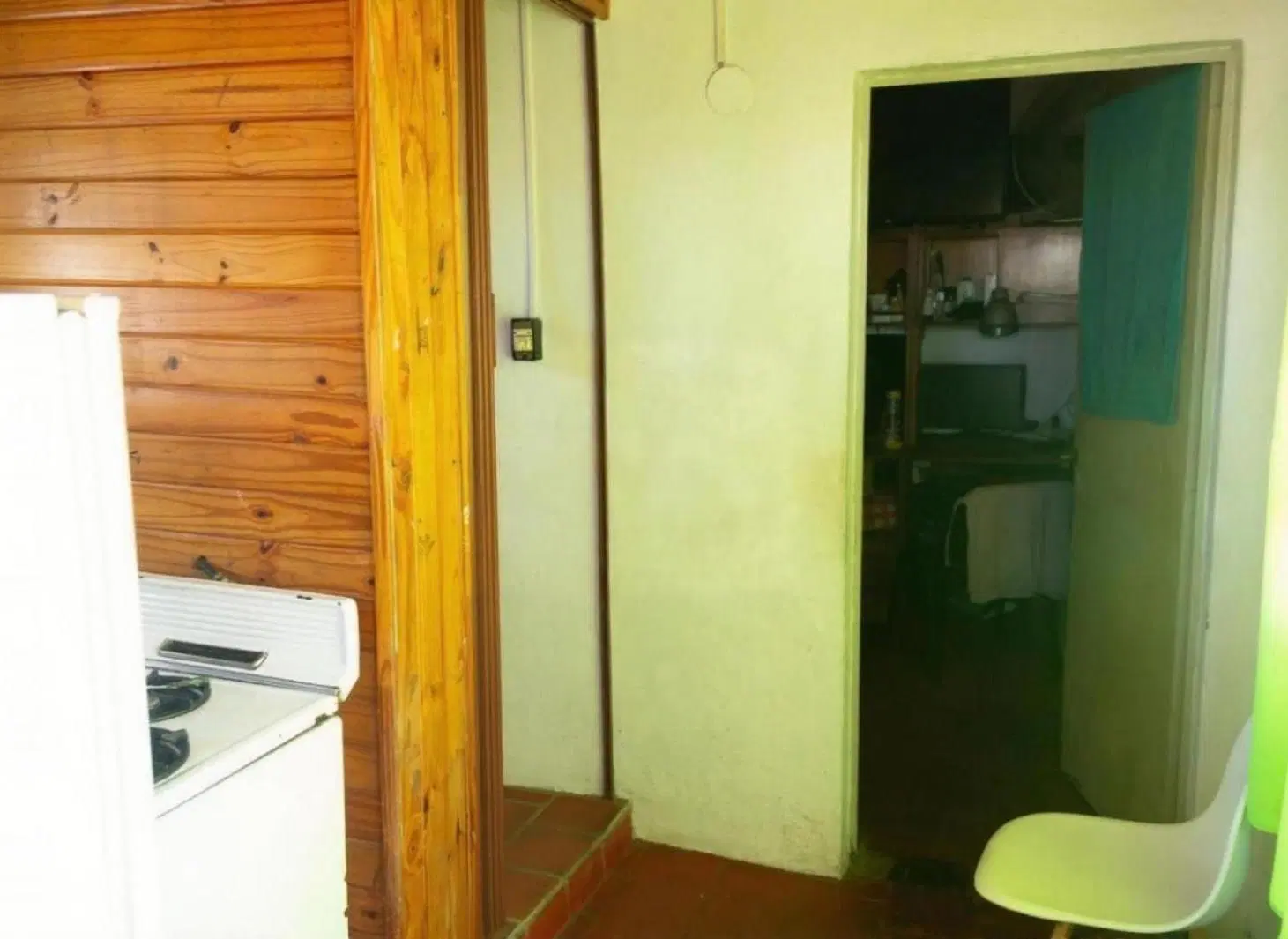 Casa multifamiliar en venta - 2 Dormitorios 1 Baño - Caseros 3