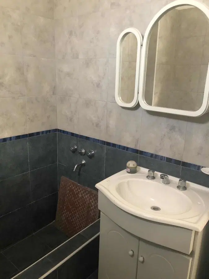 Departamento en venta - 2 dormitorios 1 baño - 80 mts2 - Wilde 2