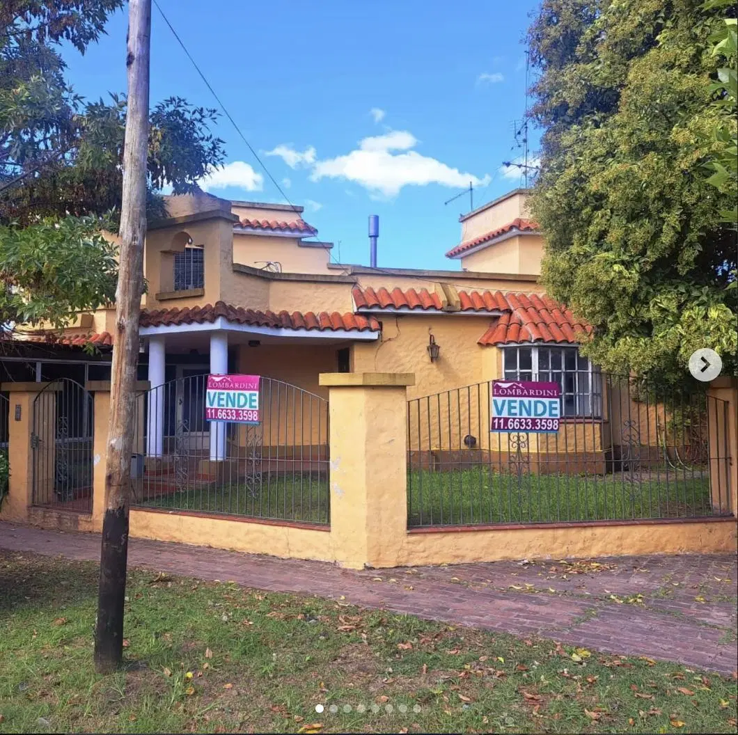 Casa en alquiler - 3 dormitorios 3 baños - Berazategui 4