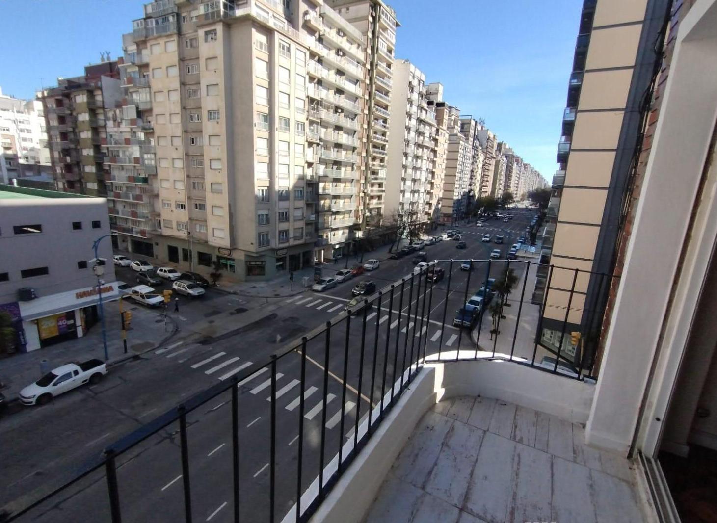 Foto de Departamento en Alquiler - 3 Dormitorios 1 Baño - 104.0mts - Mar Del, imagen 5