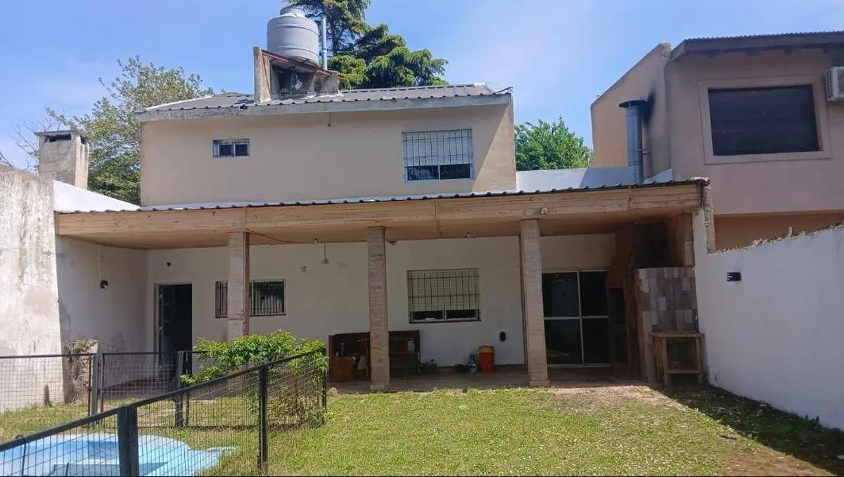 Casa en alquiler - 4 Dormitorios 3 Baños - Mar Del Plata 3