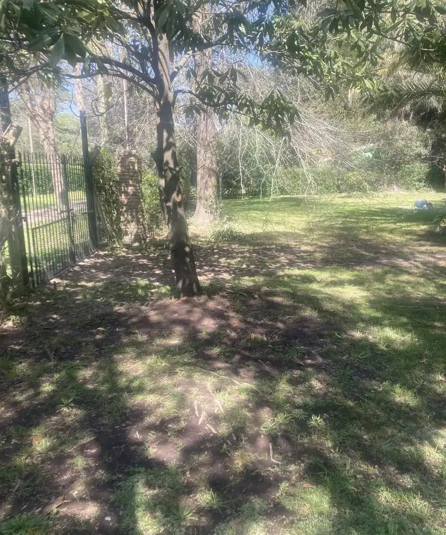 Casa en venta - 2 Dormitorios 1 Baño - La Plata 3