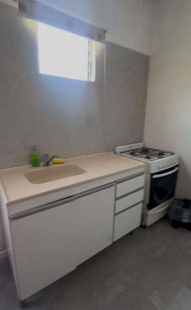 Foto de Departamento Monoambiente en alquiler - 1 Baño - General Belgrano, imagen 5