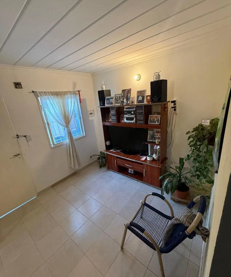 Casa en venta - 3 Dormitorios 1 Baño - San Fernando 2
