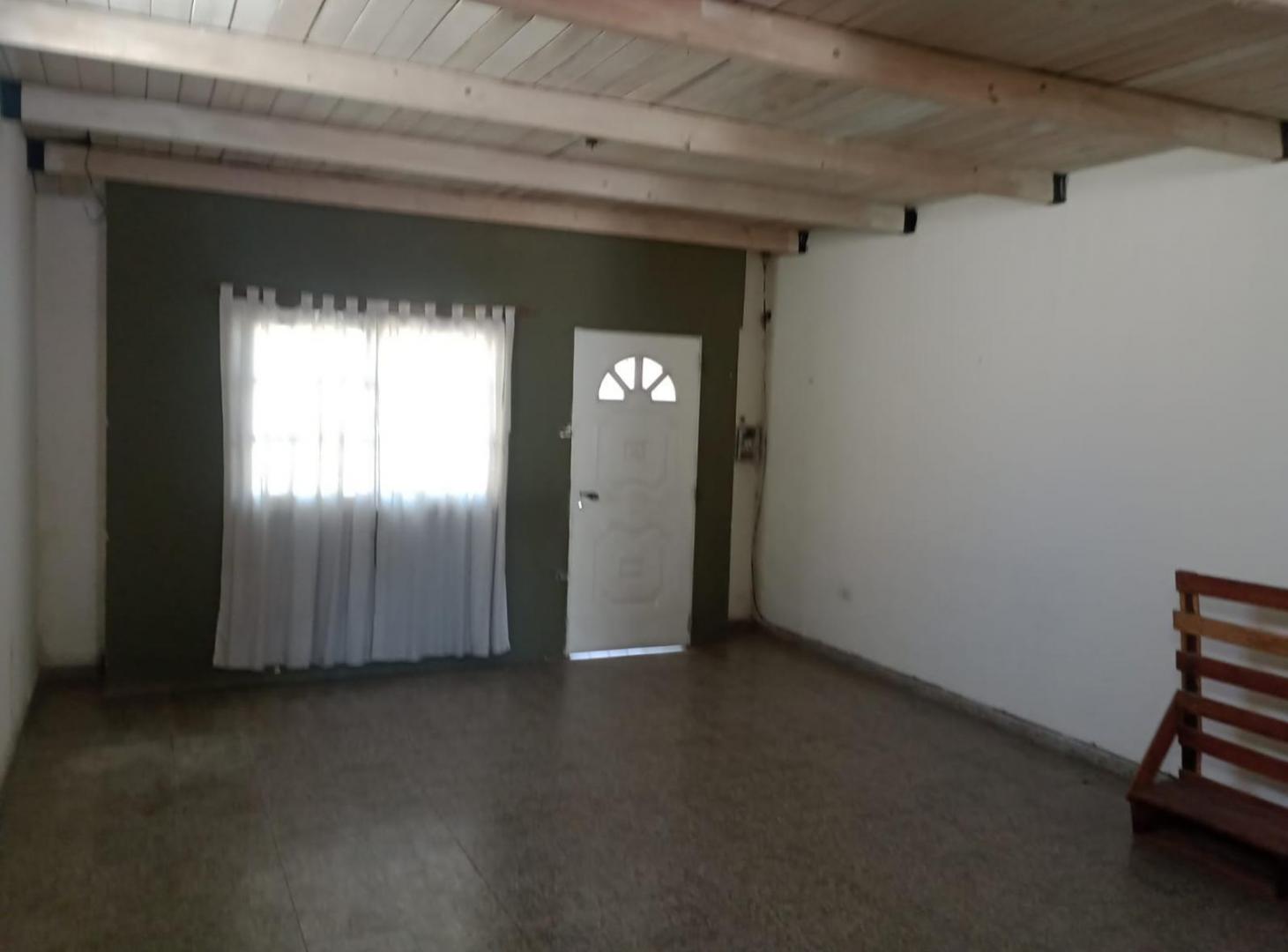 Foto de PH en alquiler - 1 Dormitorio 1 Baño - Esteban Echeverria, imagen 4