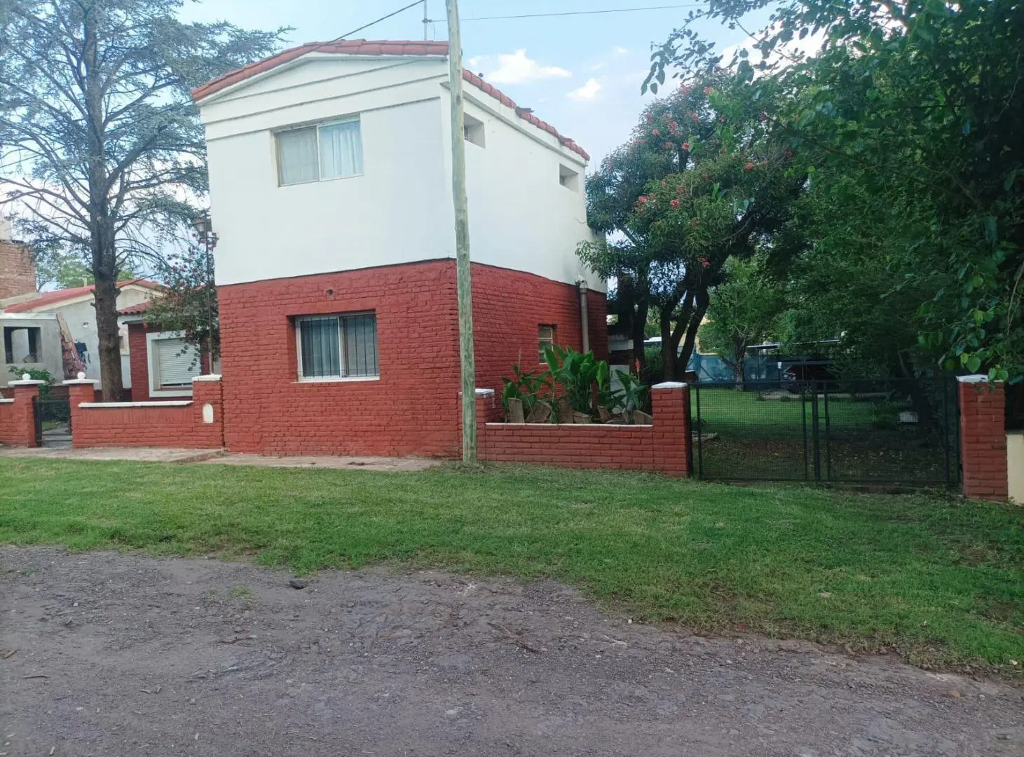 Casa en venta - 3 Dormitorios 2 Baños - Cochera - 750Mts2 - Villa del Dique, Córdoba 3