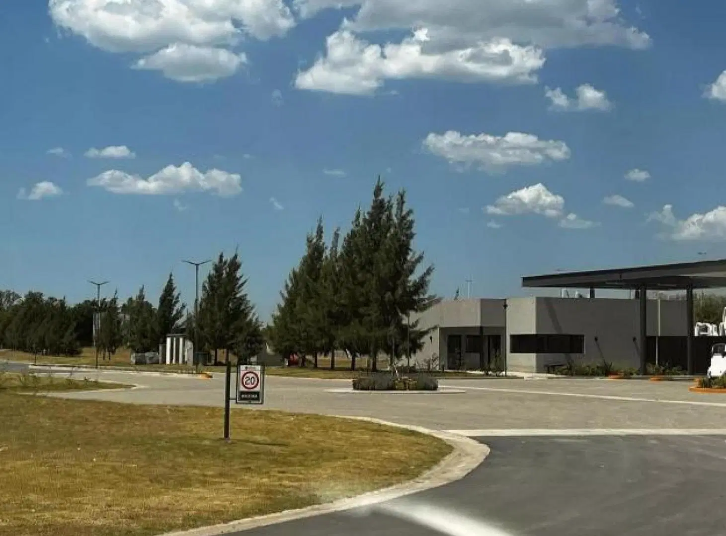 Terreno en venta - 900Mts2 - Aluen, Tristán Suarez, Ezeiza 2