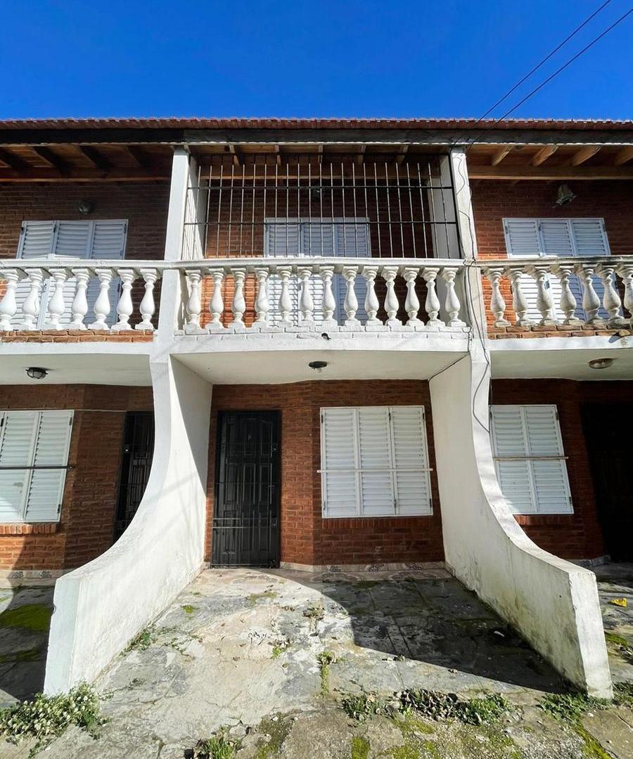 Triplex en venta - 3 Dormitorios 2 Baños - Cochera - 70Mts2 - Mar del Tuyú