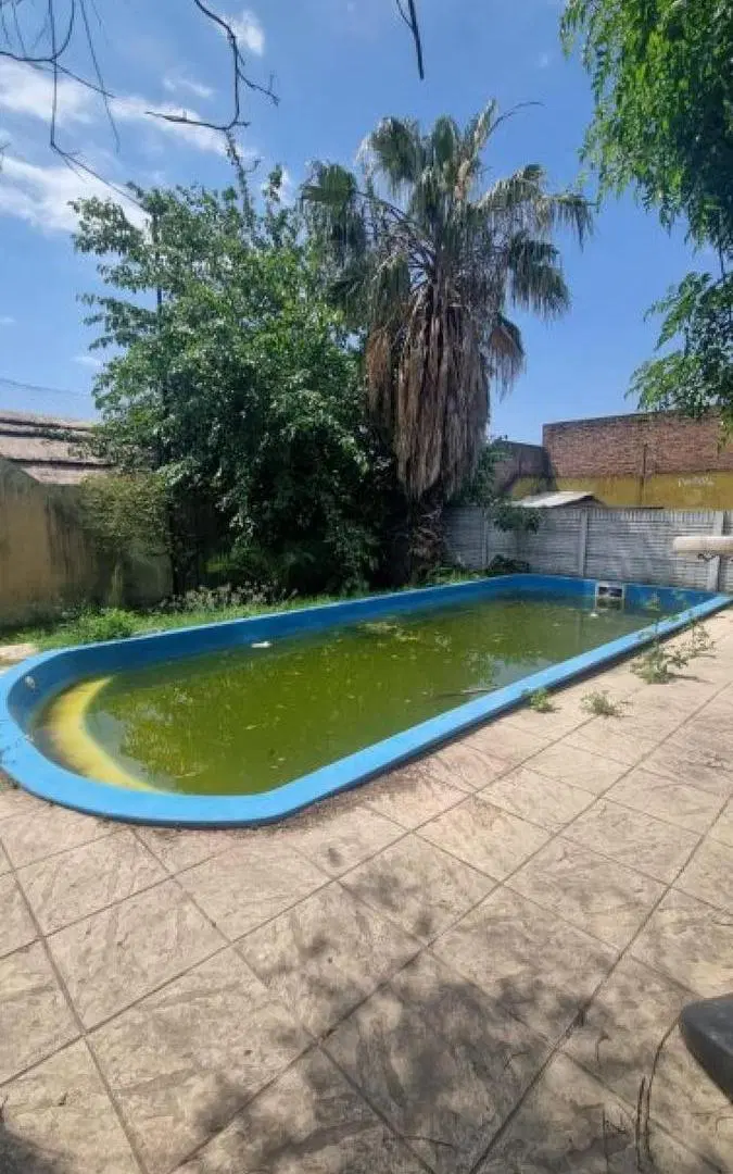Edificio Comercial en venta - 2 Dormitorios 4 Baños - Lomas de Zamora 5