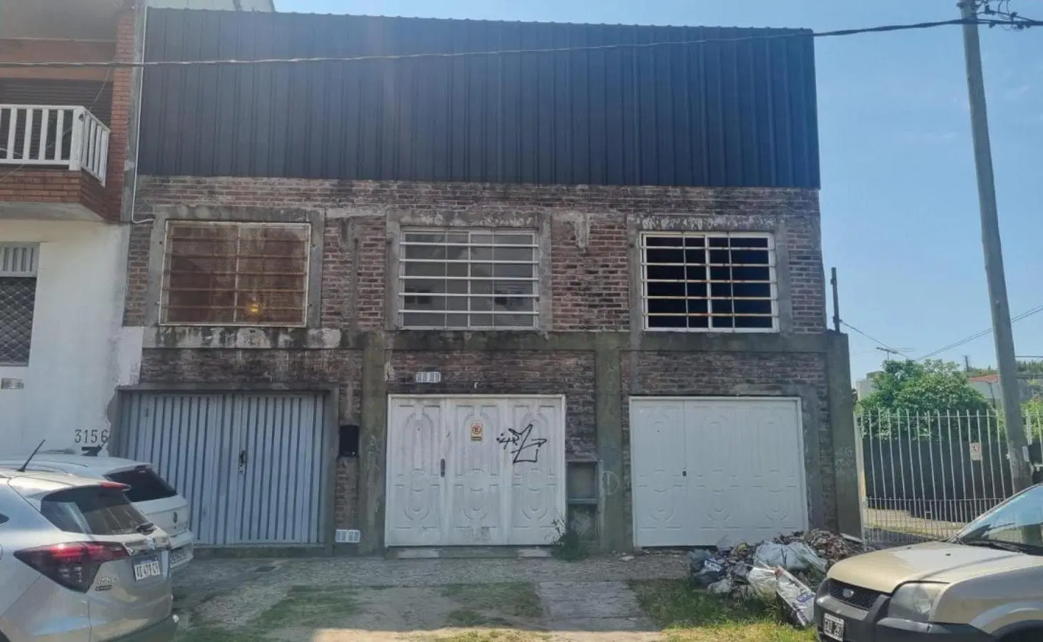 Edificio Comercial en venta - 2 Dormitorios 4 Baños - Lomas de Zamora 3