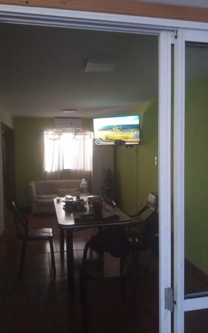 Casa venta - dos dormitorios 1 baño - 200mts2 totales - Berisso 5