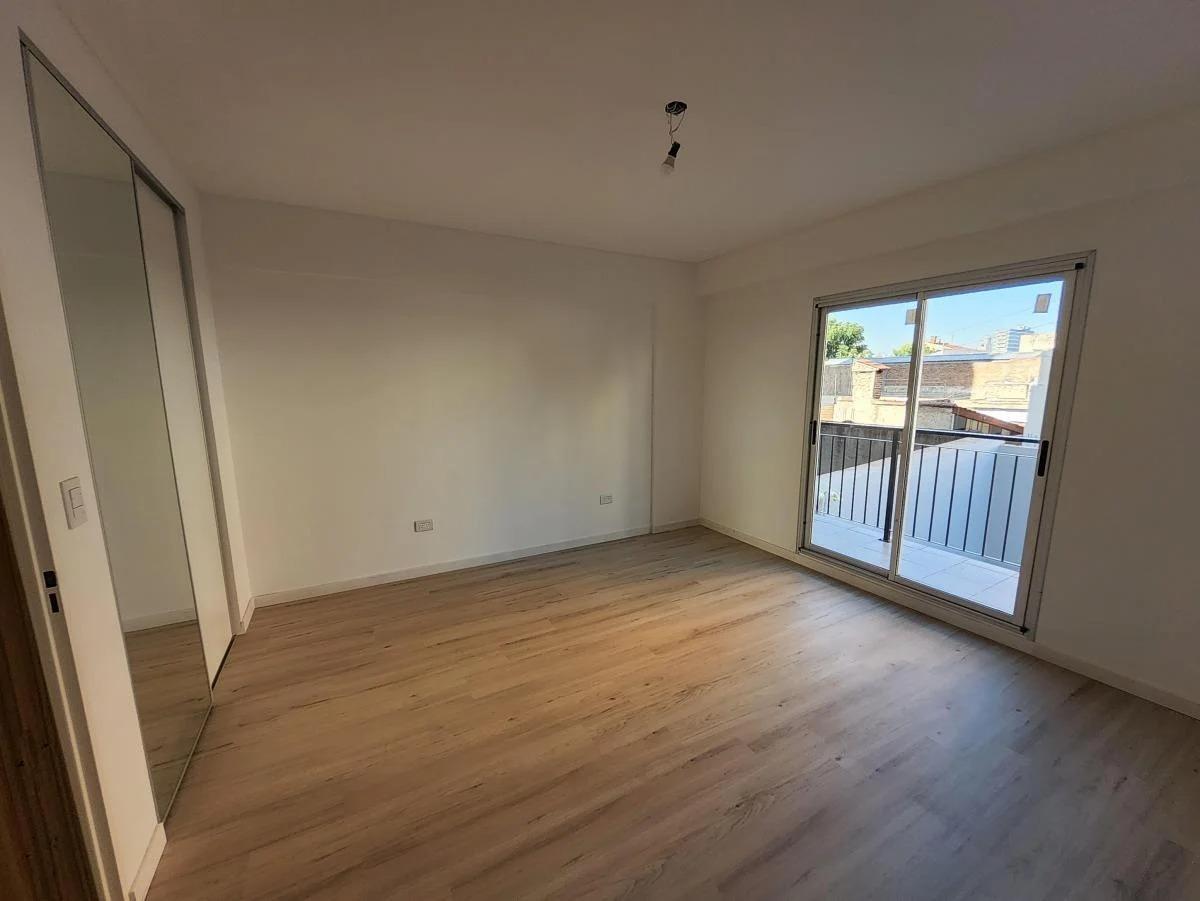 Foto de Departamento en venta - 1 Dormitorio 1 Baño - 52mts2 - Wilde, imagen 3