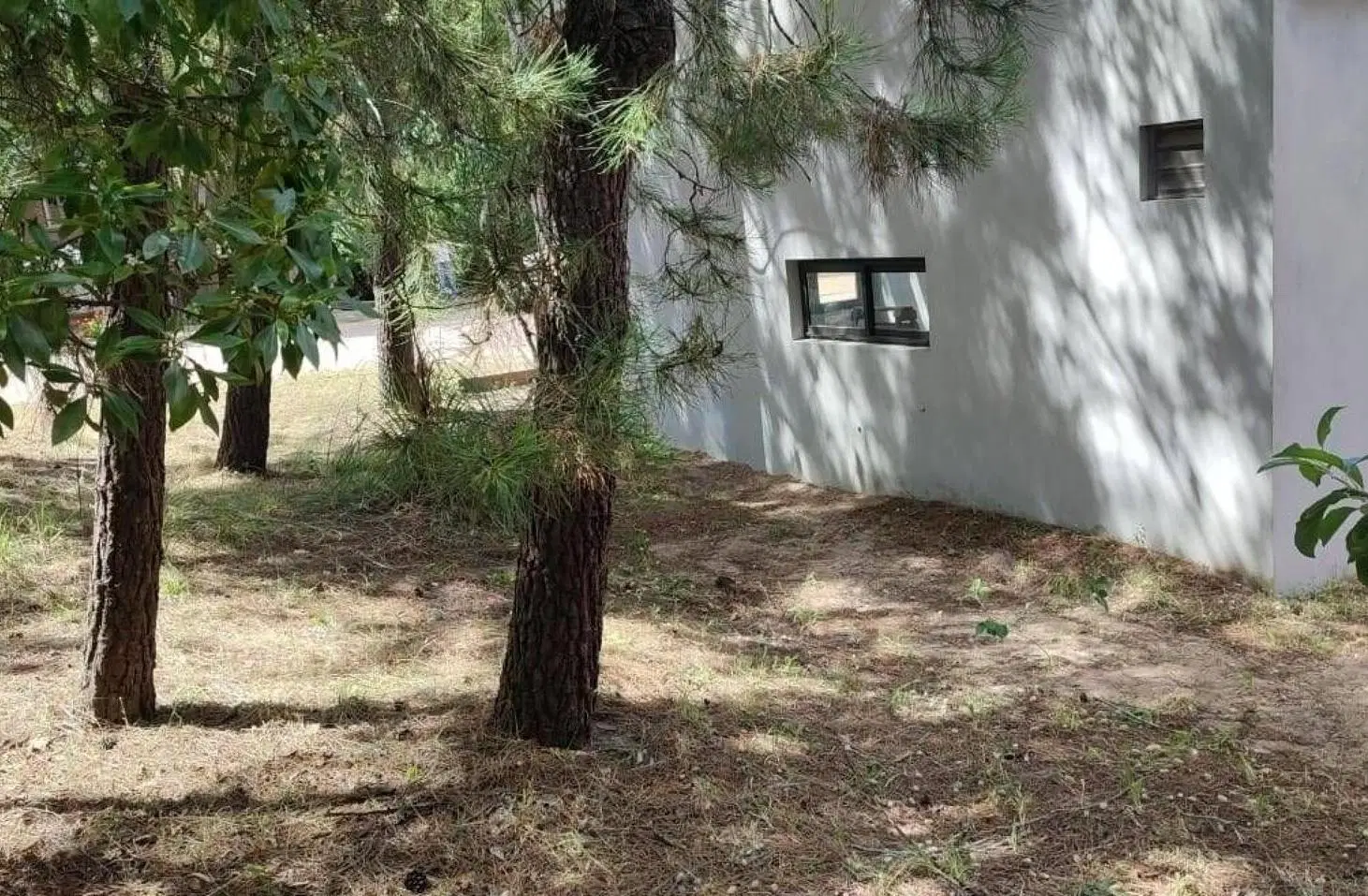 Casa en venta - 3 Dormitorios 2 Baños - Mar de las Pampas 1