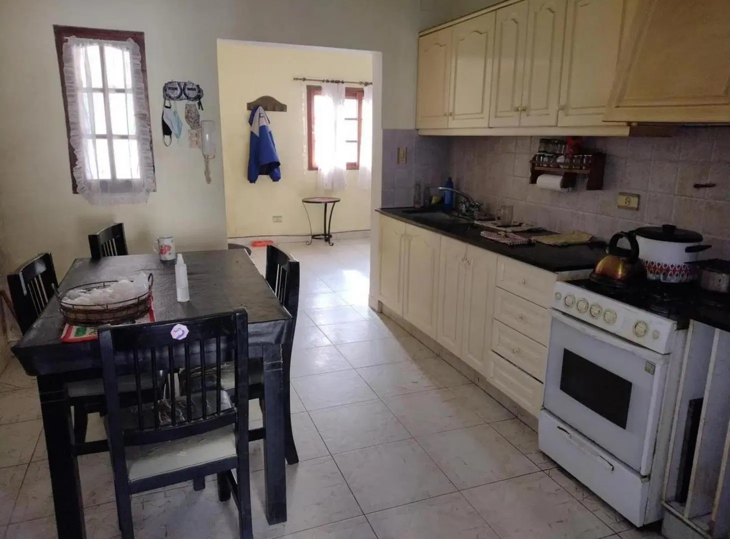 Casa en venta - 2 Dormitorios 1 Baño - Tolosa 1