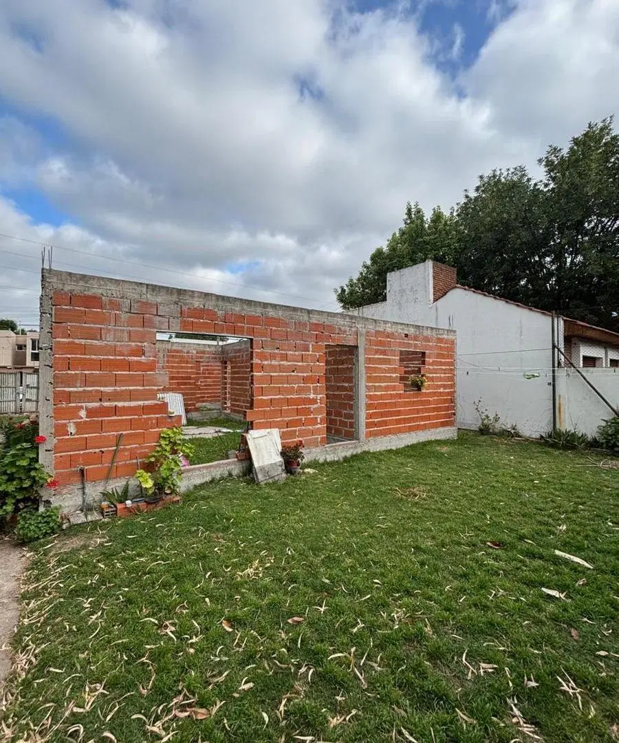 Terreno en venta - 300Mts2 - City Bell 2