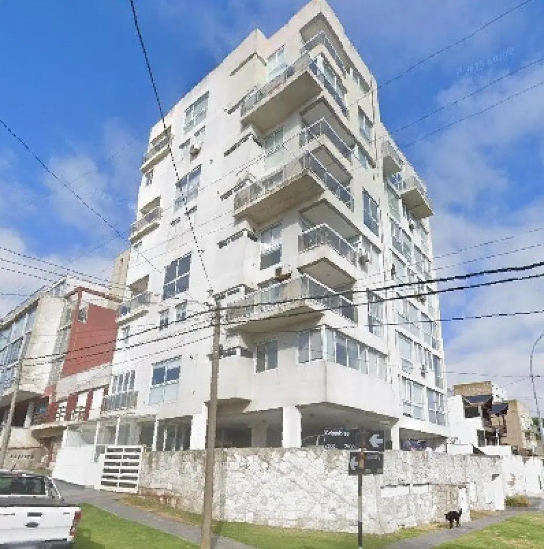 Departamento en venta - 2 Dormitorios 2 Baños - Punta Mogotes 2