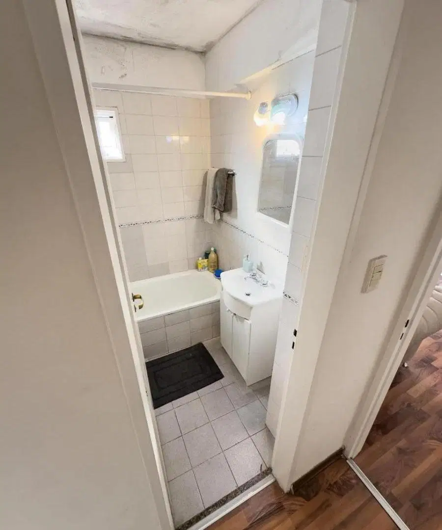 Departamento en venta - 1 Dormitorio 2 Baños - Avellaneda 8