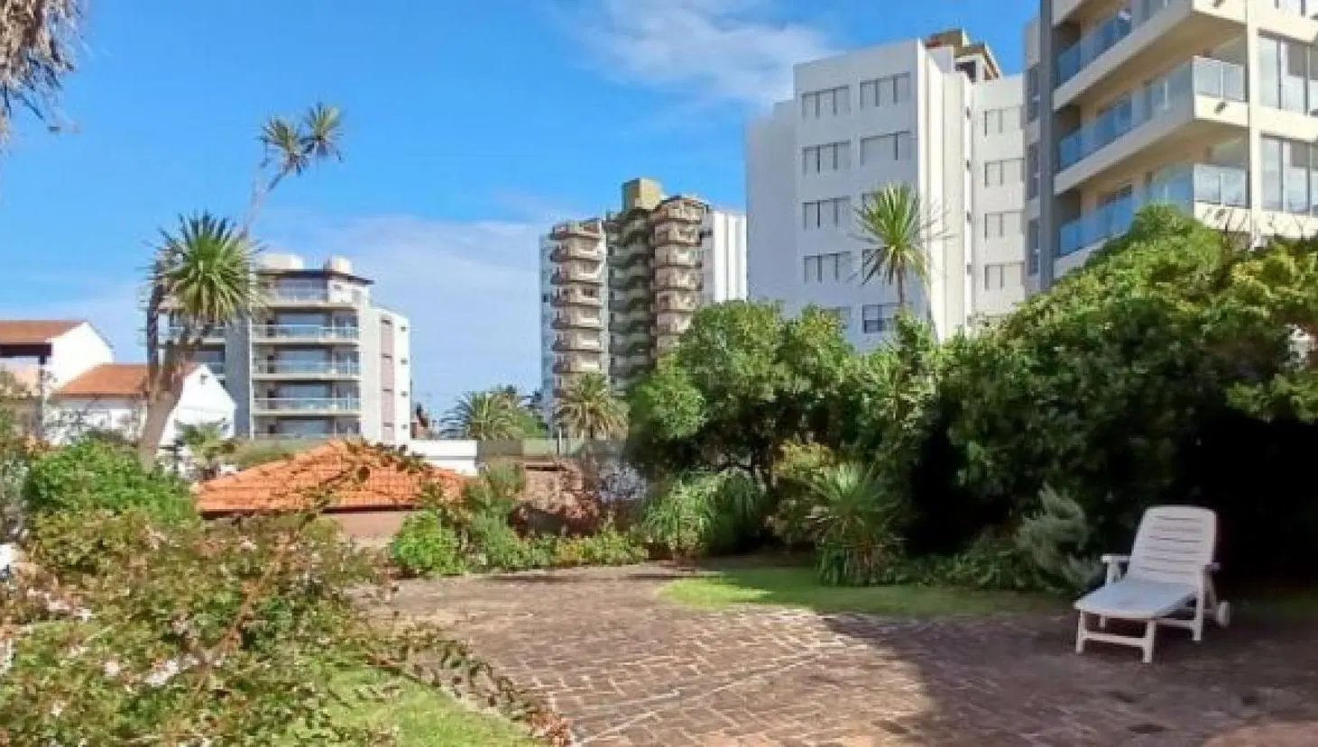 Departamento en venta - 1 Dormitorio 1 Baño - Villa Gesell 2