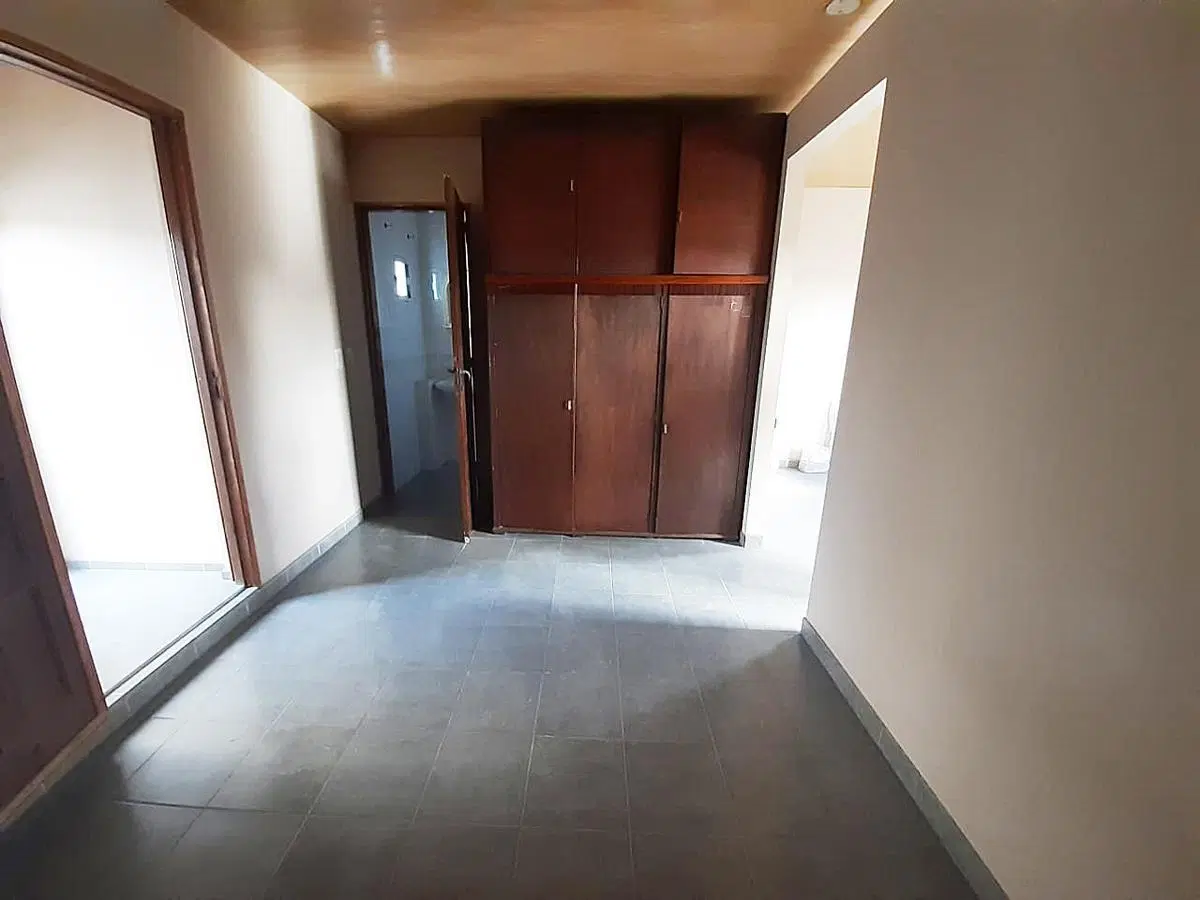 Departamento en venta - 2 dormitorios 2 baños - cochera - 62mts2 - Villa Elvira 8