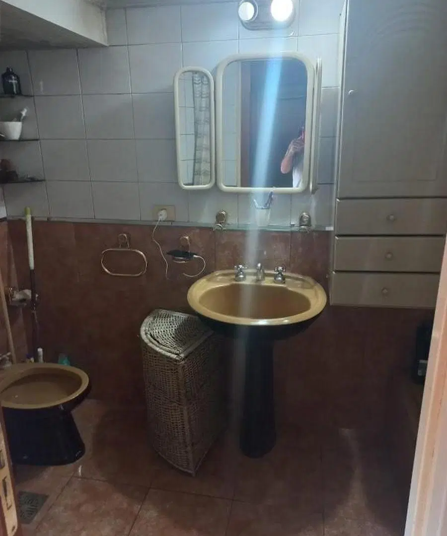 Casa en venta - 4 Dormitorios 3 Baños - Cochera - 1600Mts2 - Luis Guillón, Esteban Echeverría 4