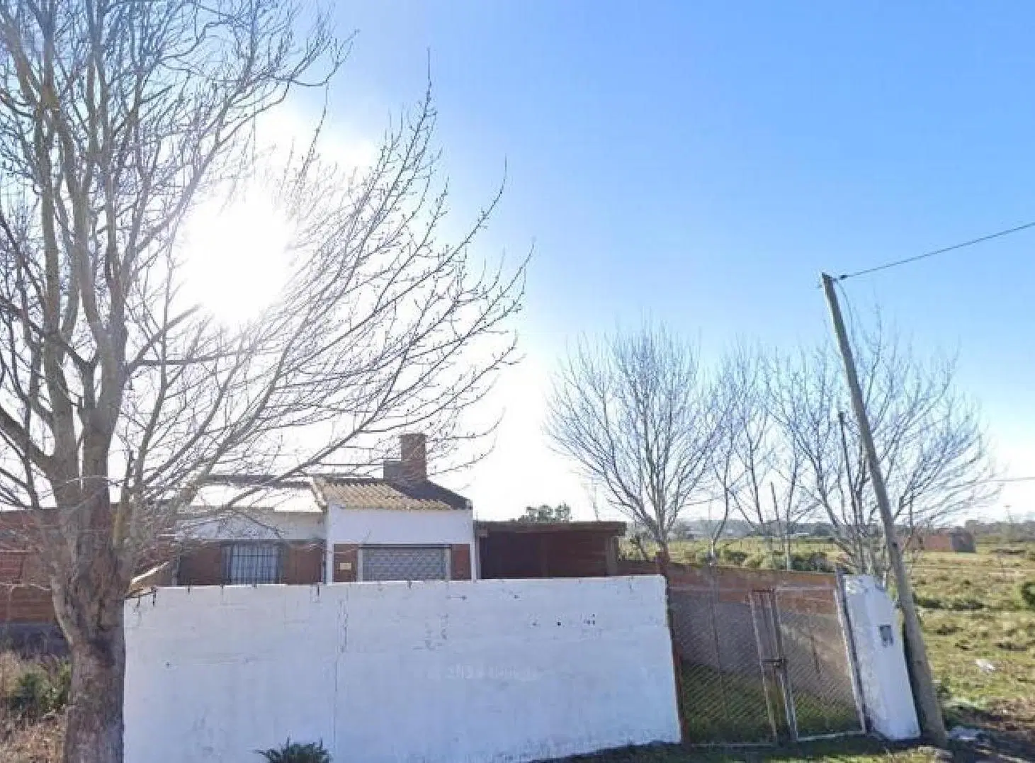 Casa en venta - 2 Dormitorios 1 Baño - 80mts2 - Miramar 5