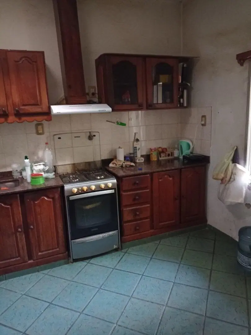 Casa en venta - 2 Dormitorios 1 Baño - 182Mts2 - San Francisco Solano 3