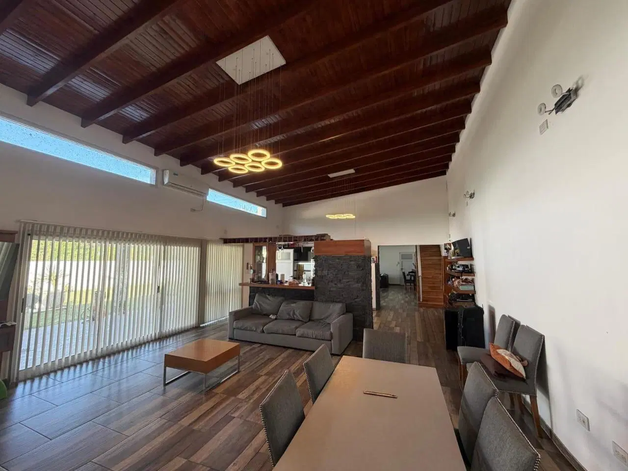 Casa en Venta - 2 Dormitorios 2 Baños - 1000mts - La Plata 5