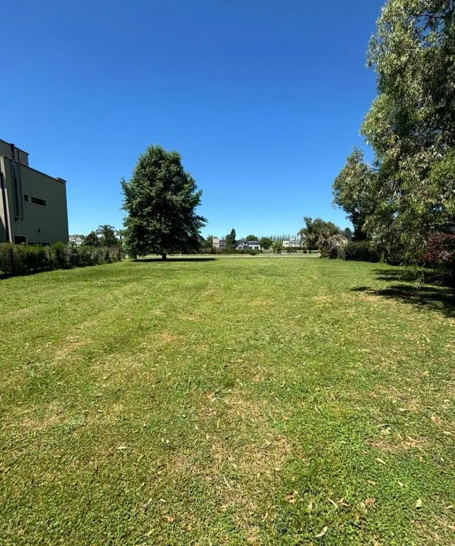 Terreno en venta - 1.033mts2 - La Plata 2
