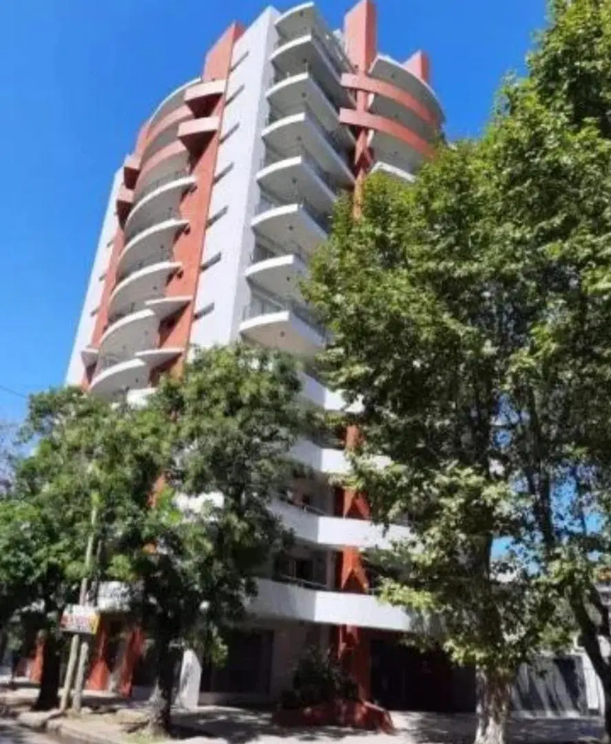 Departamento en venta - 2 Dormitorios 2 Baños - Cochera - 72Mts2 - Monte Grande 4