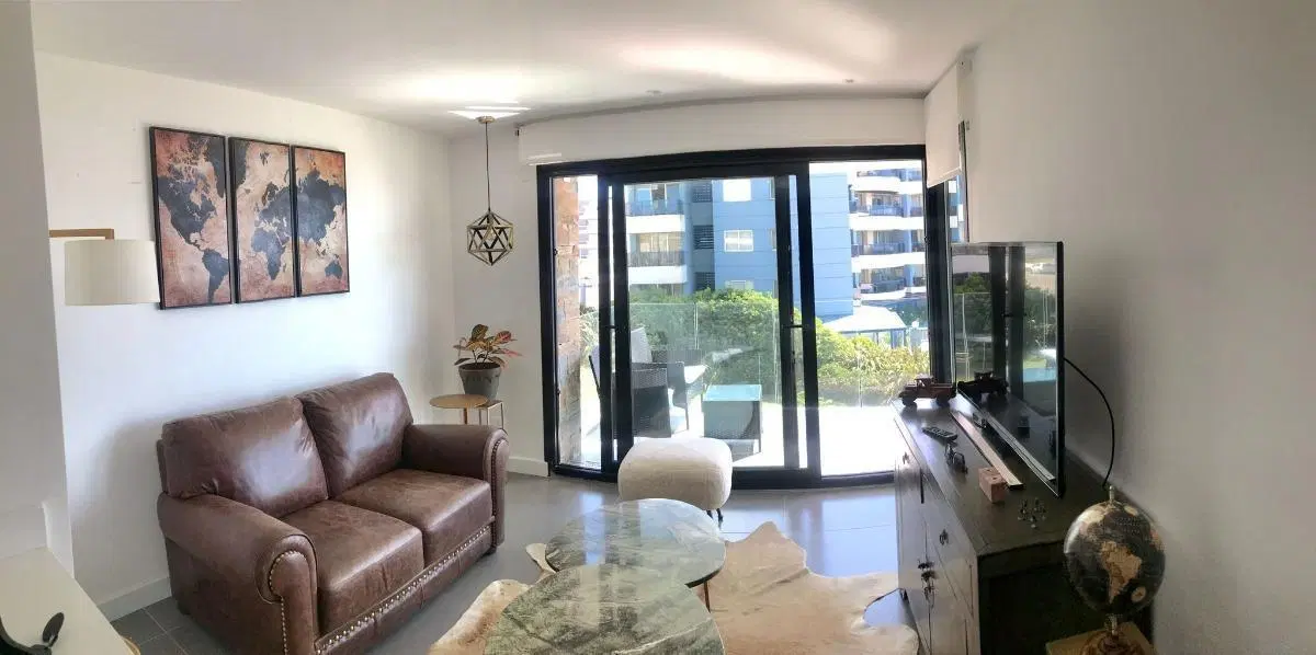 Casa en venta - 1 dormitorio, 2 baños, 1 cochera - 70Mts2 cubiertos - Punta del Este 2