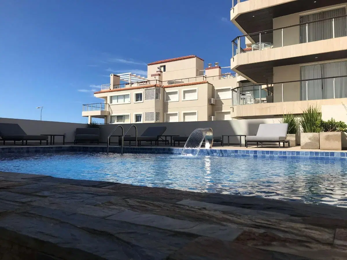 Casa en venta - 1 dormitorio, 2 baños, 1 cochera - 70Mts2 cubiertos - Punta del Este 1