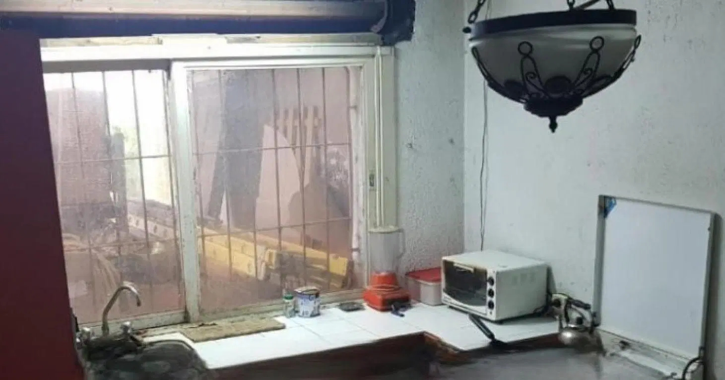Casa en Venta - 4 Dormitorios 2 Baños - 400mts2 - Ituzaingo 1