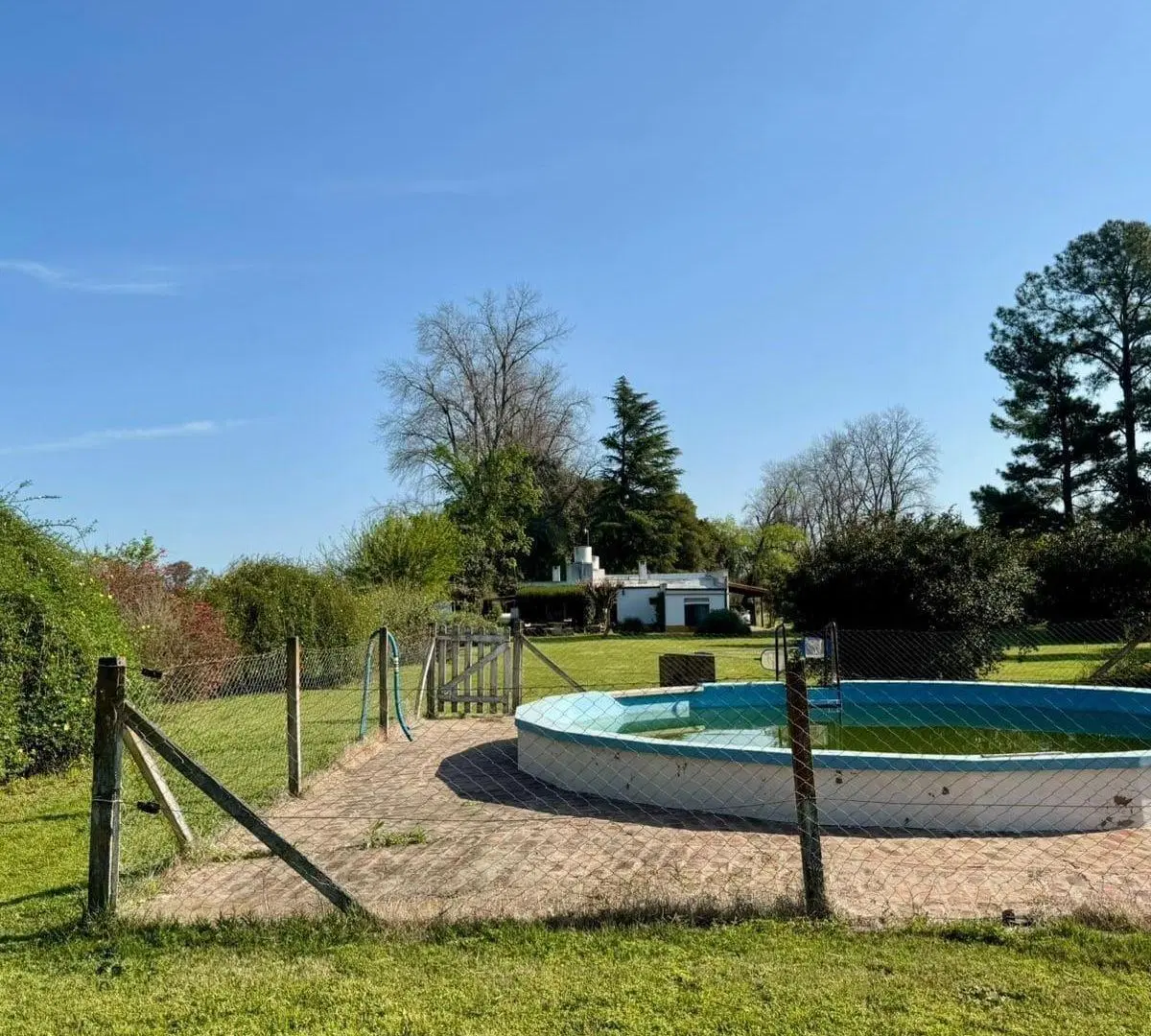 Casa en venta - 3 Dormitorios 2 Baños - Chivilcoy 1