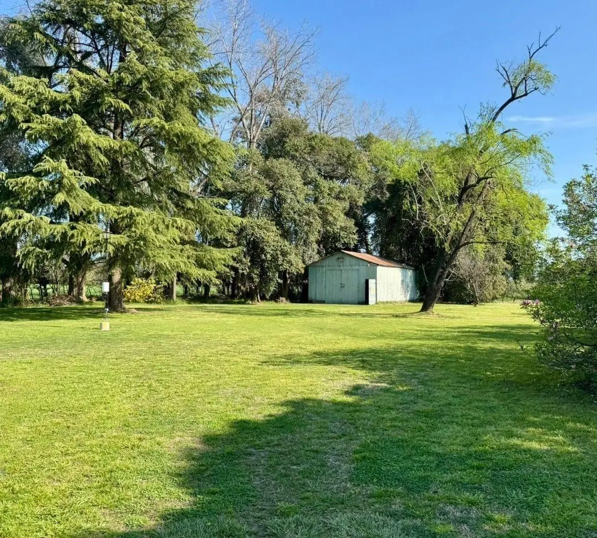Casa en venta - 3 Dormitorios 2 Baños - Chivilcoy 2
