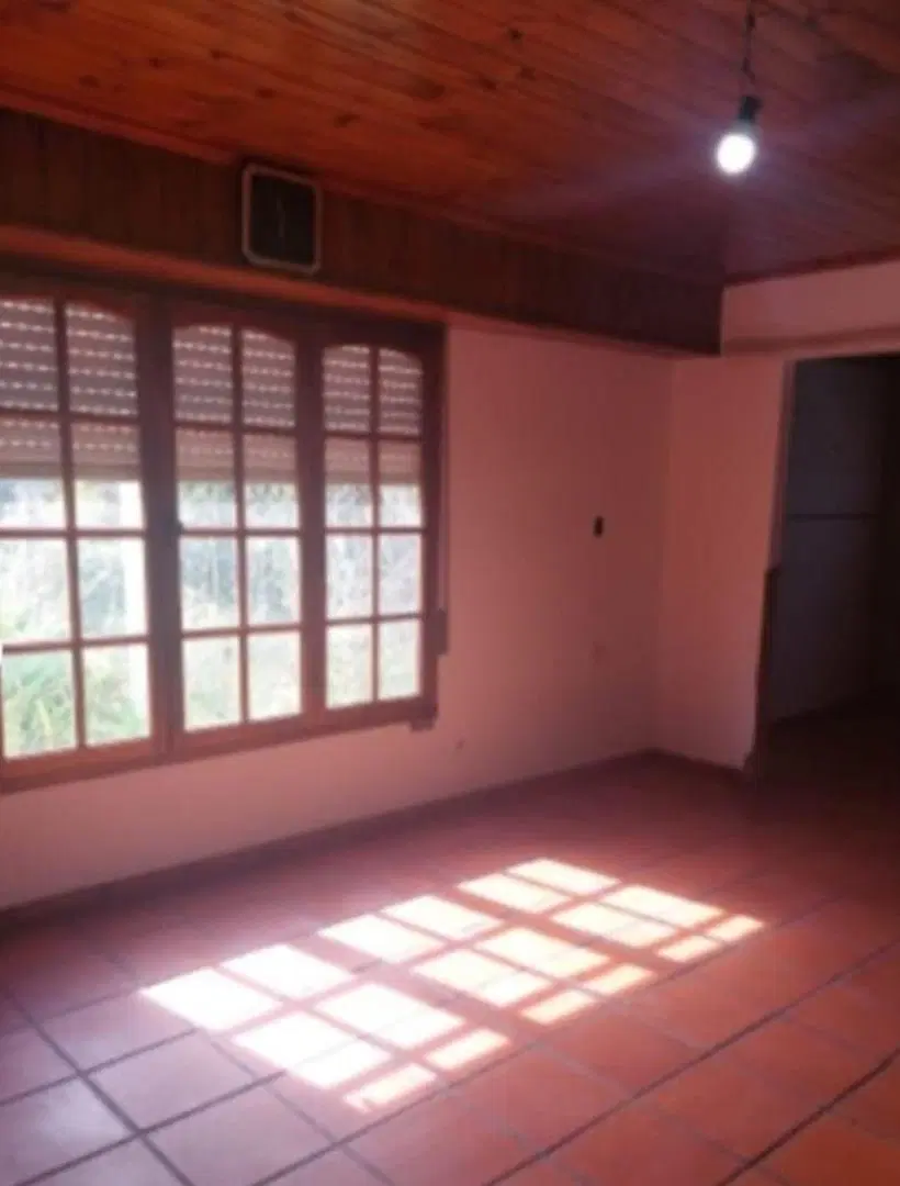 Casa en venta - 3 Dormitorios 2 Baños - 535Mts2 - Colinas Verdes 2