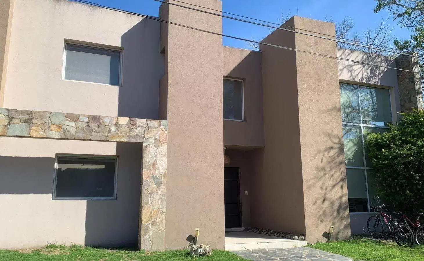 Casa en venta - 4 Dormitorios 4 Baños - Cochera - 760Mts2 - Loma Verde, Escobar 5