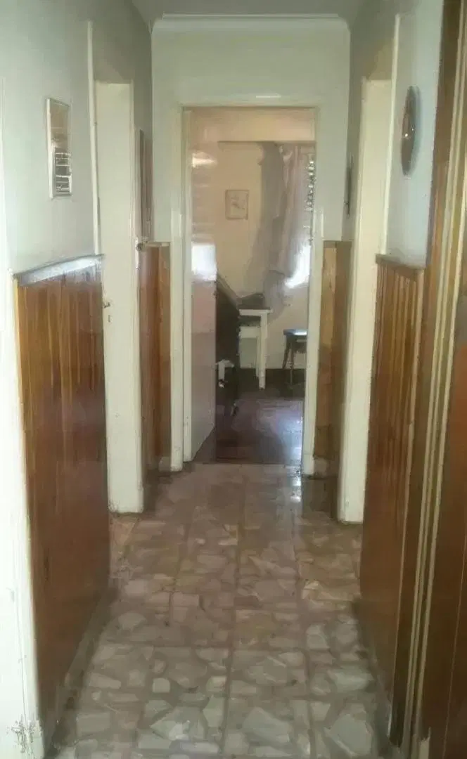 Casa Venta 4 dormitorios 1 baño - 210mts2 totales 180mts2 cubiertos- Banfield 3