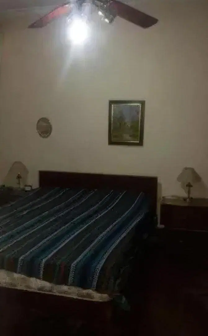 Casa Venta 4 dormitorios 1 baño - 210mts2 totales 180mts2 cubiertos- Banfield 2