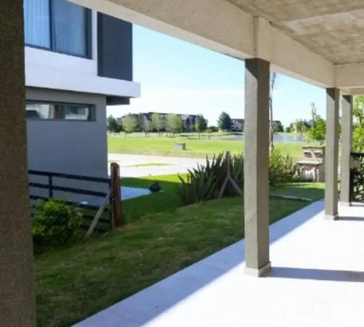 Casa en venta - 3 Dormitorios 3 Baños - 656Mts2 - Canning 3