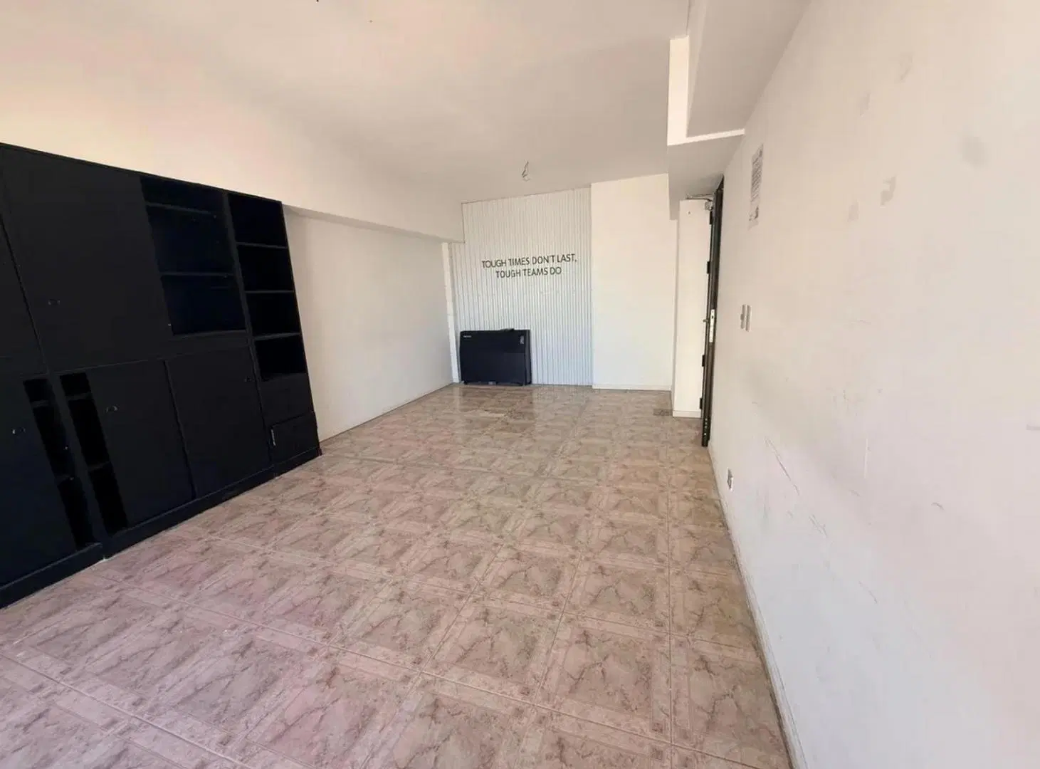 Oficina en venta - 8 Despachos 4 Baños - Balvanera 5