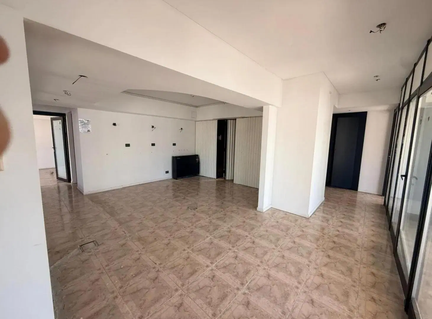 Oficina en venta - 8 Despachos 4 Baños - Balvanera 5