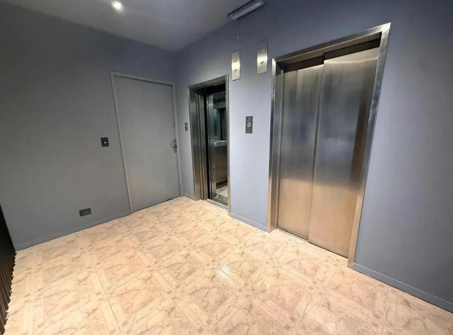 Oficina en venta - 8 Despachos 4 Baños - Balvanera 3
